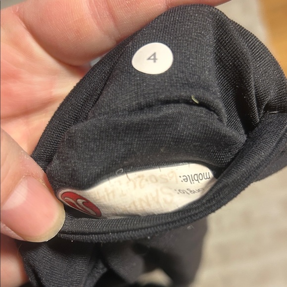 lululemon athletica Black Cropped Leggings - Picture 3 of 3